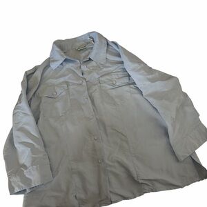 Vintage 90s Light blue women’s button down 3/4 length sleeve L cropped oversized